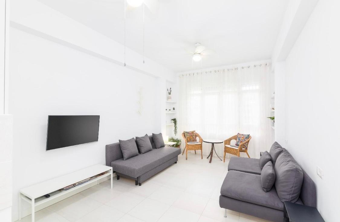 Suite Homes Santa Lucia Málaga Esterno foto