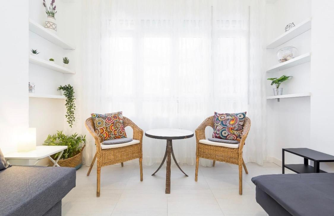 Suite Homes Santa Lucia Málaga Esterno foto